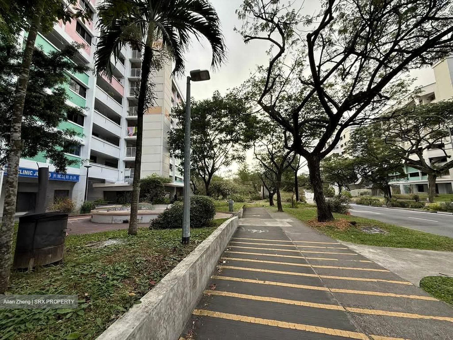 Hong Kah Ville (D22), Shop House #568000551